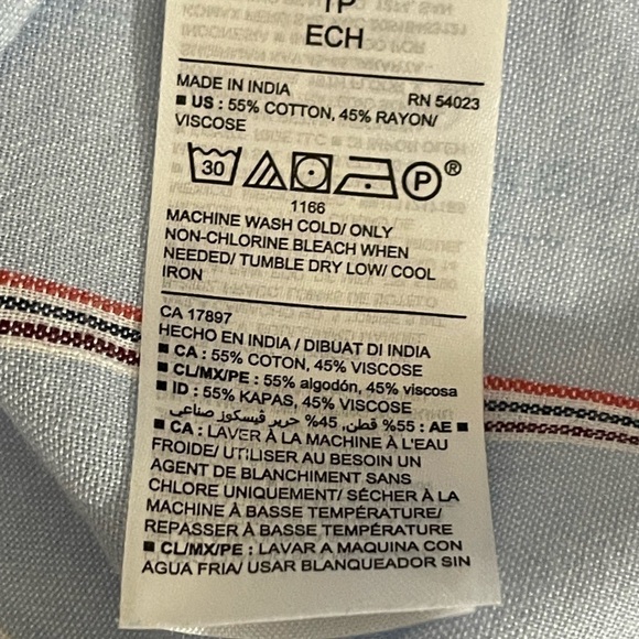 Old Navy sz x sm shirt style button down lite  blue with pin striping - Picture 10 of 10